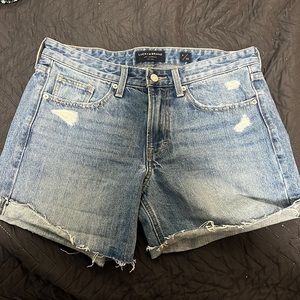 Lucky brand boyfriend shorts size 6/28
